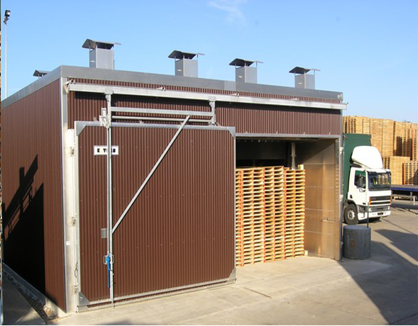 Heat treatment of wood packing